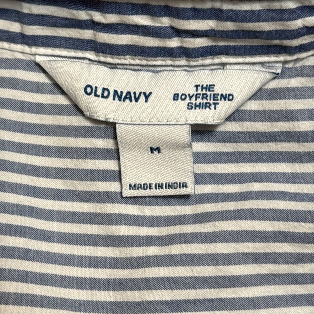 Old Navy Classic Blue Striped Women’s Shirt Size M - Picture 3 of 4